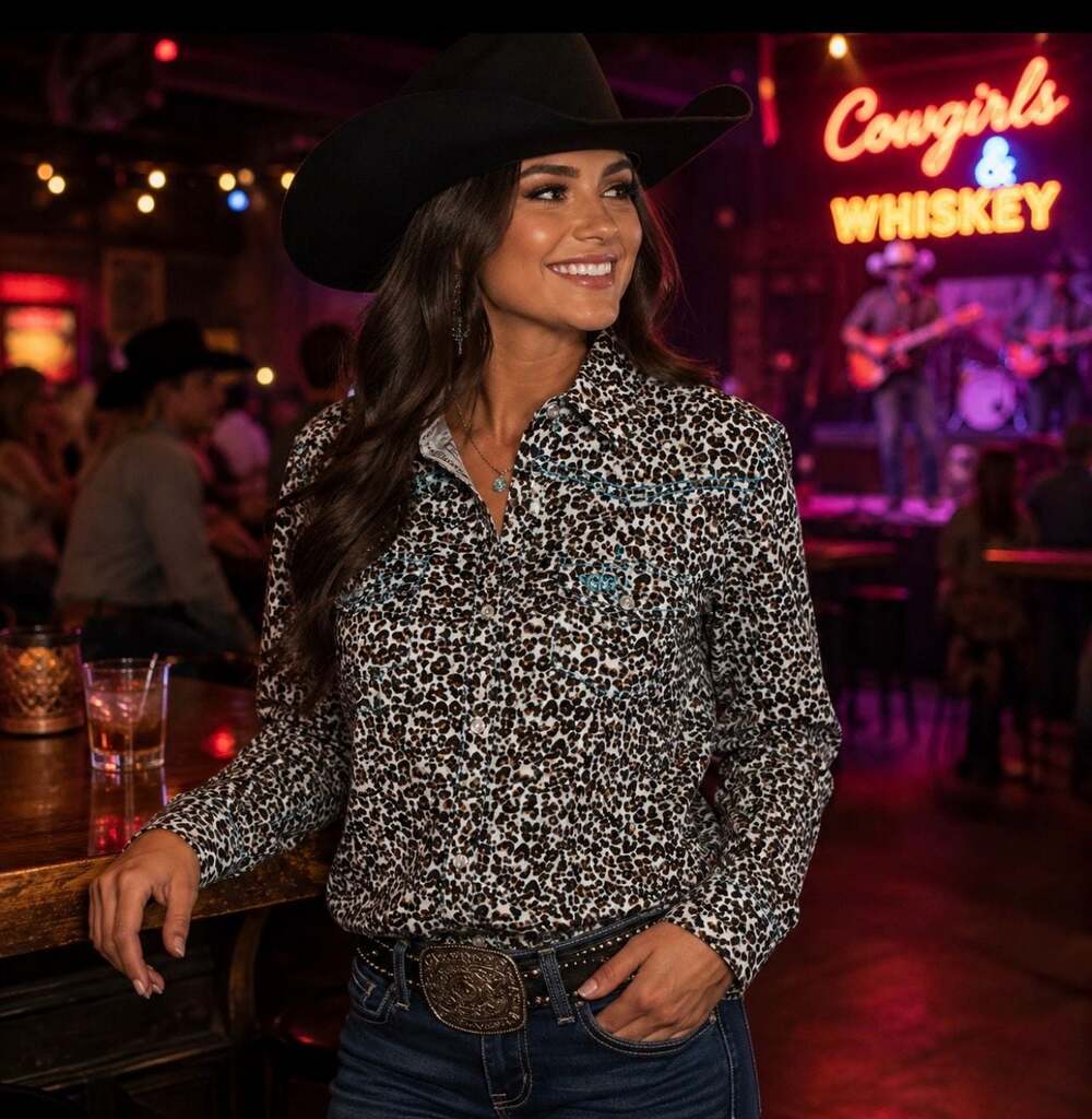 Cowgirl Hardware Leopard Print Western Button-Up Shirt with Teal Embroidery Med
